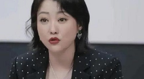 嫩草17.c 91官方版：新兴成人内容平台引发关注