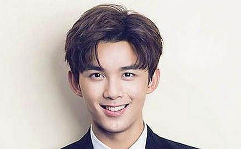 从隐藏到公开：www.色😍萝网站17c官方版正版下载的变化与影响